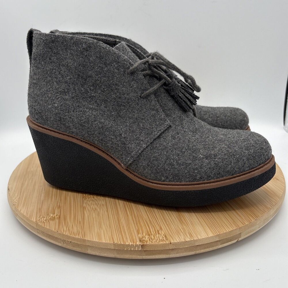 Dr Scholls Aurora Wedge Charcoal Gray Lace Up Booties 9.5M Cozy Minimalist